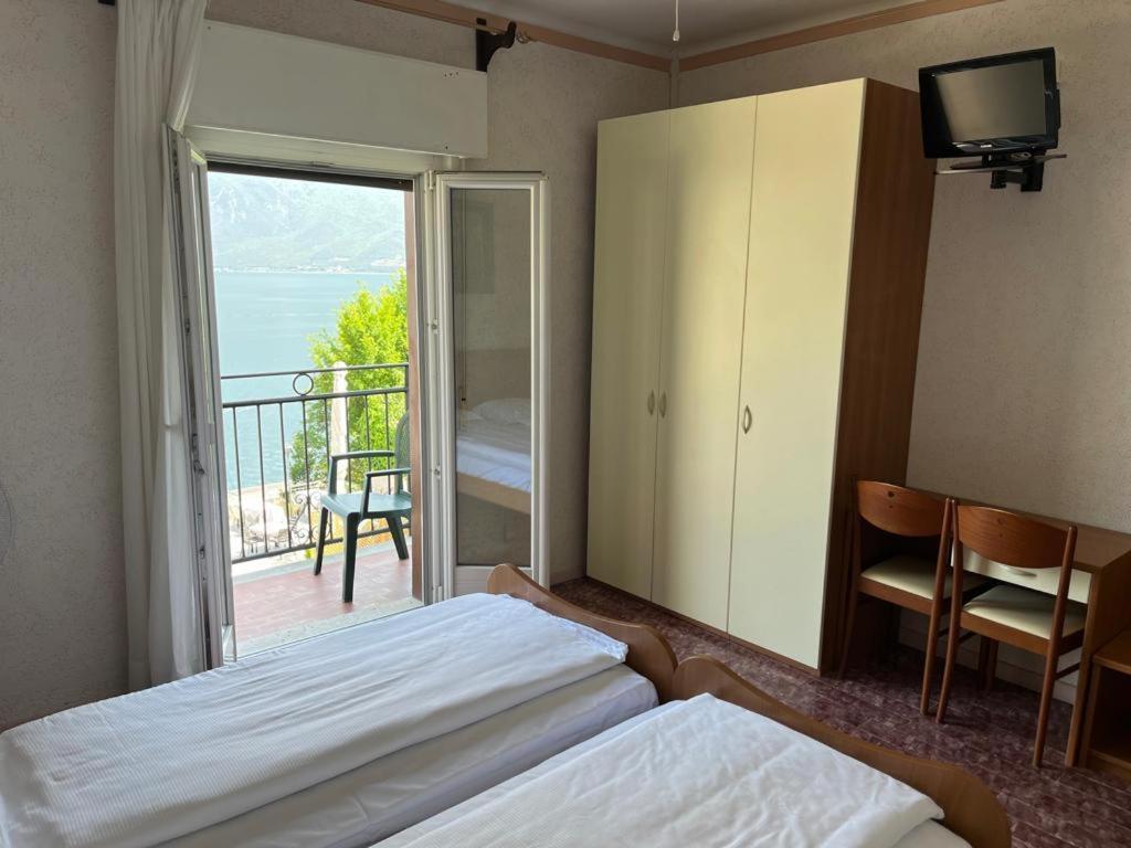 Hotel Alla Noce Limone sul Garda Bagian luar foto