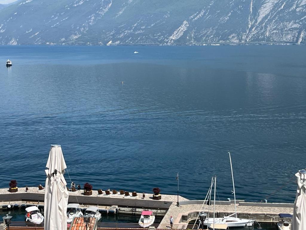 Hotel Alla Noce Limone sul Garda Bagian luar foto